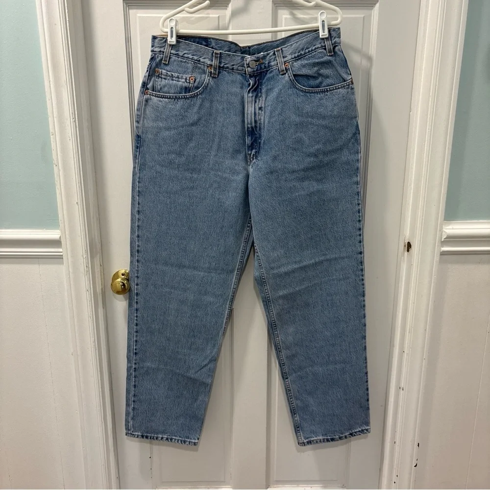 NWT Levi’s Men’s Vintage 550 Taper Relaxed Fit Jeans Size 38x30 Light Wash Y2K